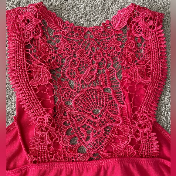 Bright Pink Lace Back Tank. Small - Picture 3 of 5